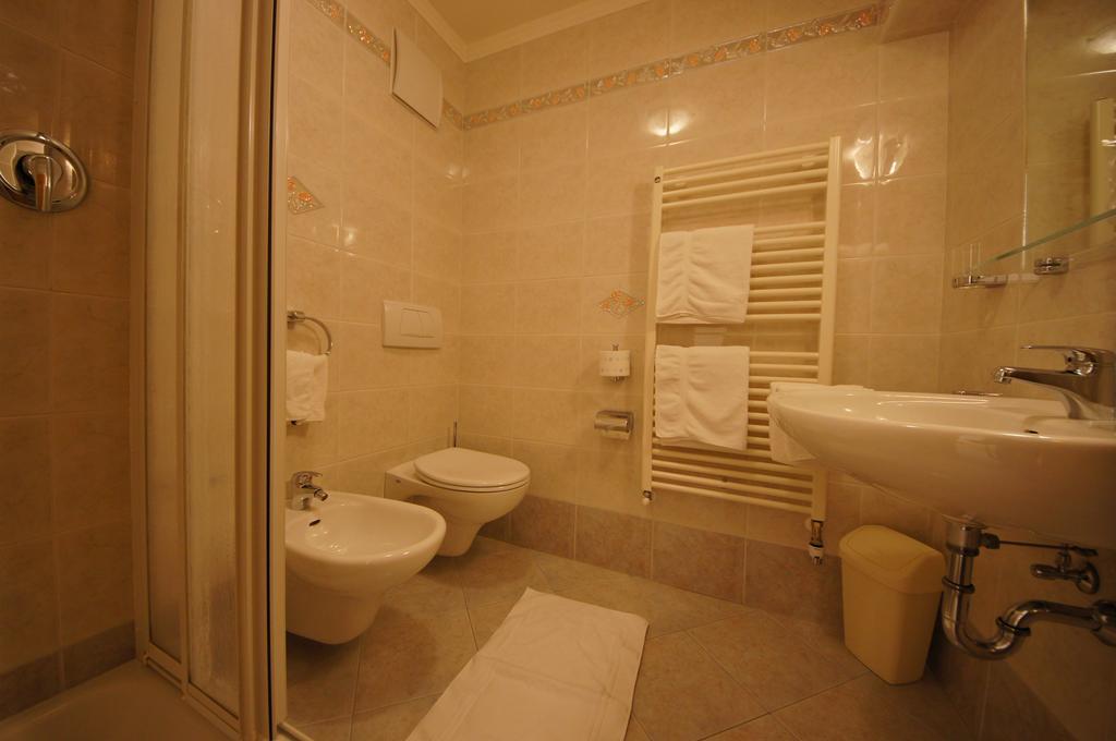 Hotel Garni Irsara San Cassiano  Esterno foto