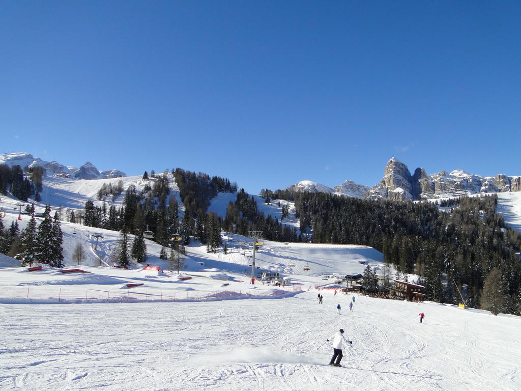 Hotel Garni Irsara San Cassiano  Esterno foto