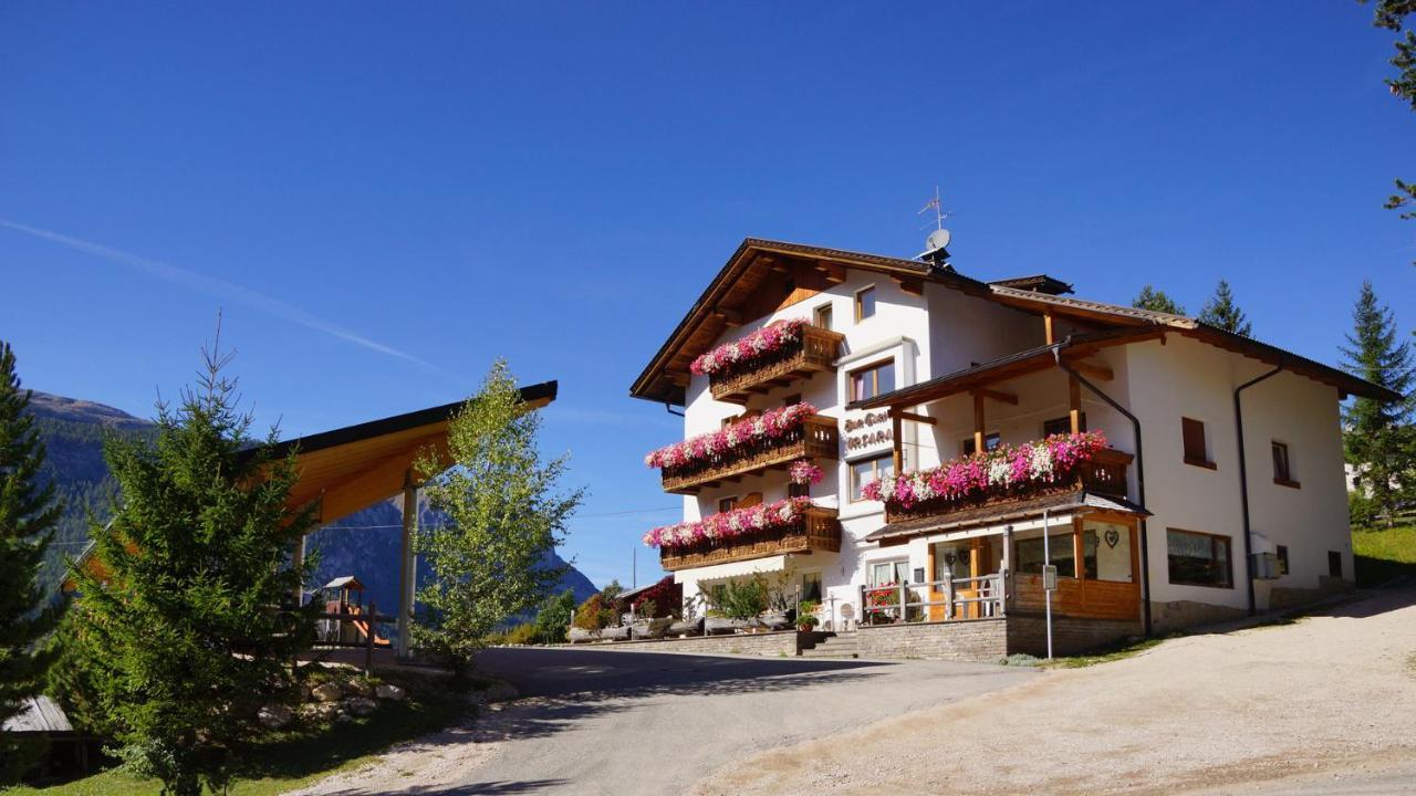 Hotel Garni Irsara San Cassiano  Esterno foto